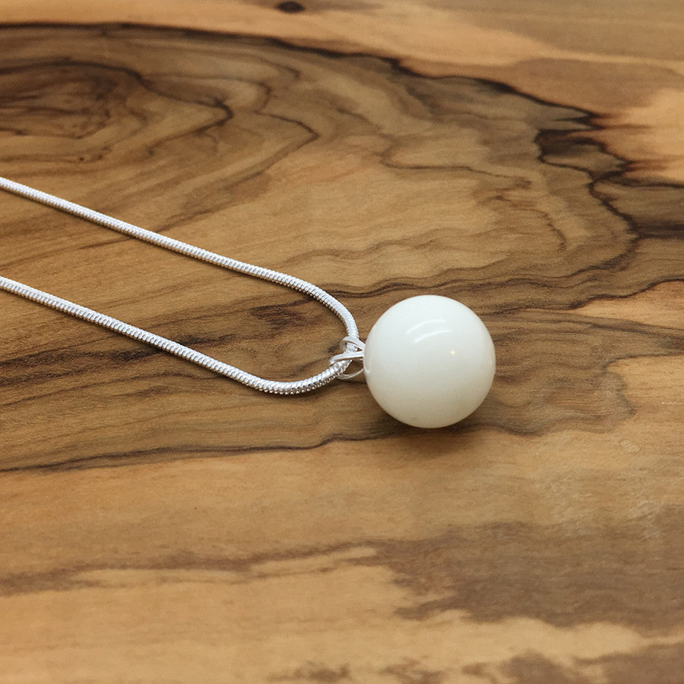 Classic Pearl Pendant