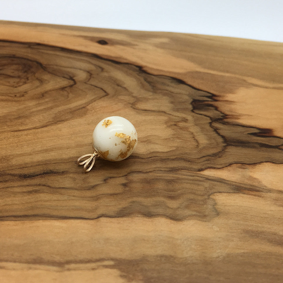 Classic Pearl Pendant